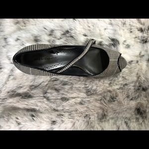 Predictions Mary Janes. Size 9